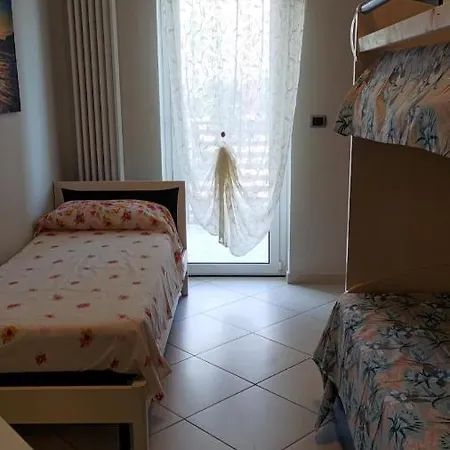 公寓 Residenza Adriatica Tre *
